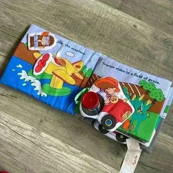 💚 1998 Fisher Price Things That Go Soft Play Book - Picture 2 of 5